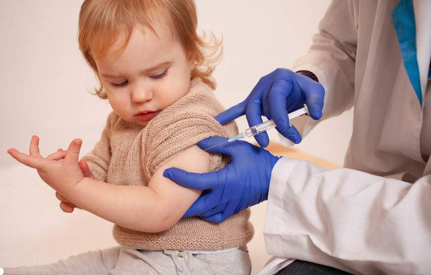 Imunisasi Bayi 18 Bulan, Jangan Sepelekan